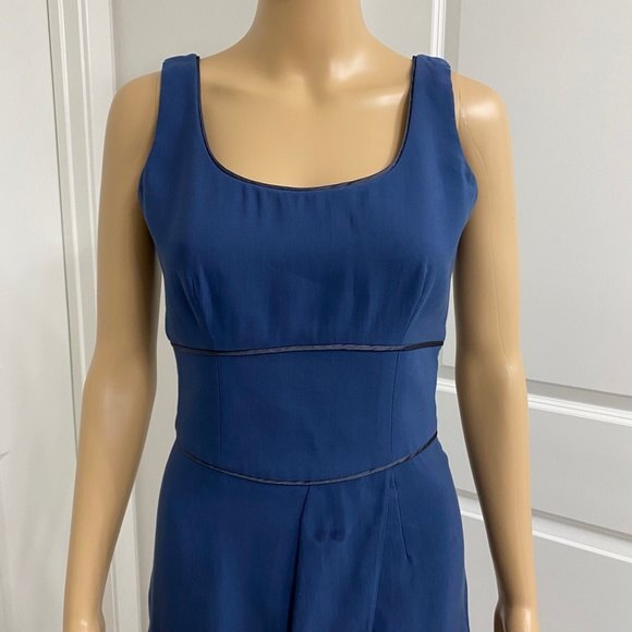 Giorgio Armani Sleeveless Midi Dress. Blue. Size 36. Business Wear, Office Wear - Picture 3 of 16